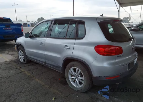 2013 Volkswagen Tiguan S from USA, damaged, VIN WVGAV3AX5DW561991
